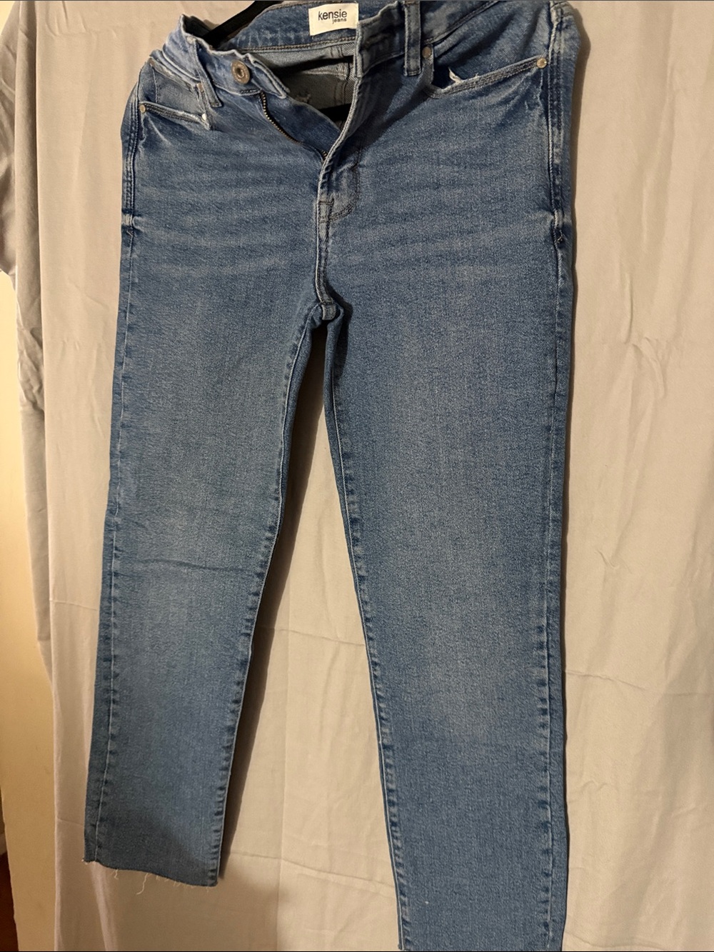 Kensie Light Wash Skinny Jeans in Blue